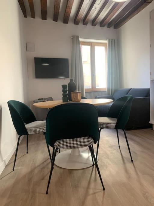 Appartement Veloute 第戎 外观 照片